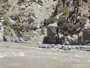 crossing the Tunuyan river