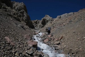 Climbing route to the Passo de Contrabandista